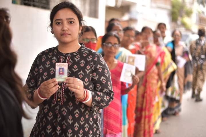 Loksabha Election: বিক্ষিপ্ত অশান্তির মধ্যেই শুরু পঞ্চম দফার ভোট, এখনও পর্যন্ত ভোটদানের হার কত?